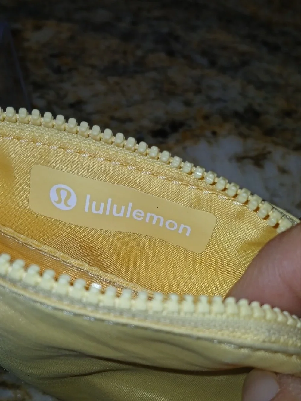 lululemon athletica compact zip